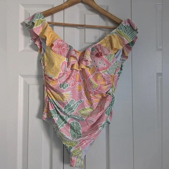 NWT Kenny Flowers Bahamas Floral Ruffle One Piece Medium Pink Orange Yellow - Picture 7 of 8